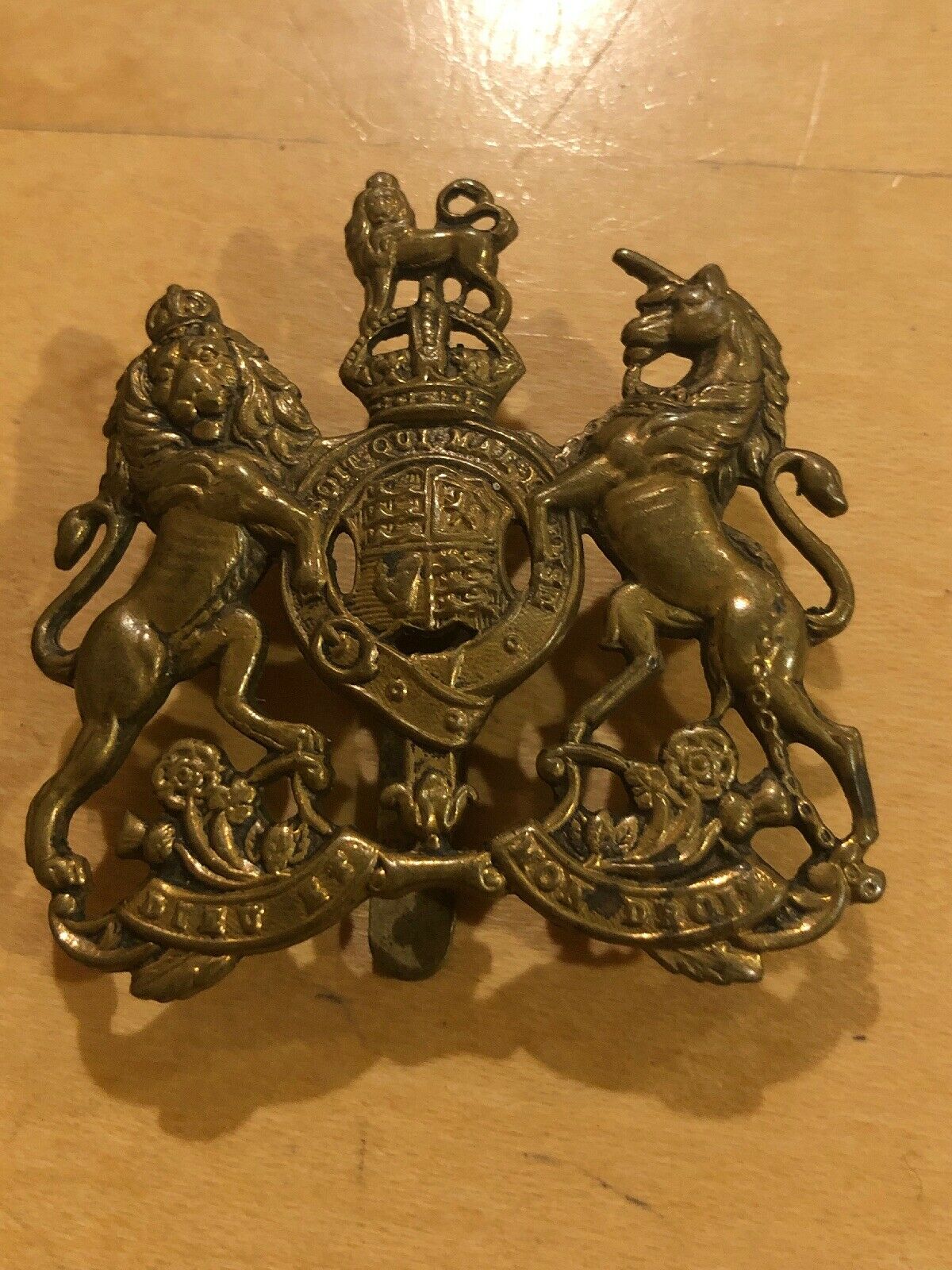 British Uk Military Regimental Wwi Breast Badge,bronze
