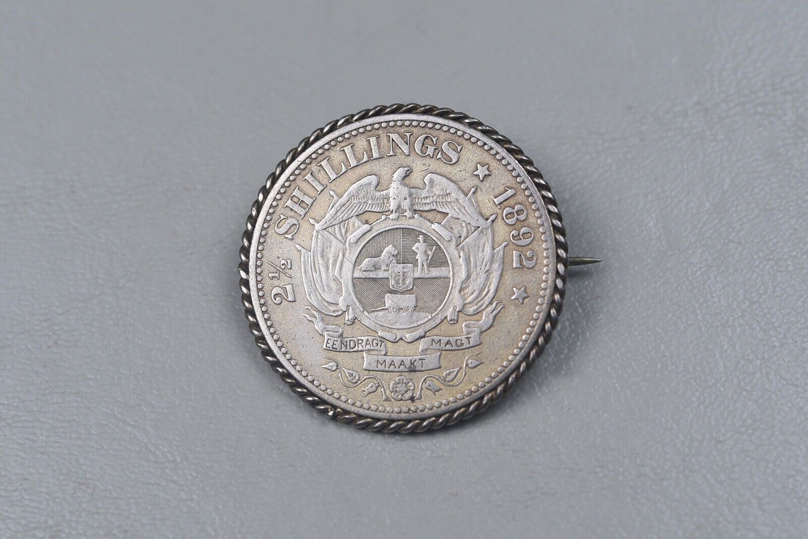 Boar War British Souvenir South African 2½ Shilling Silver Coin Broach -pinbac